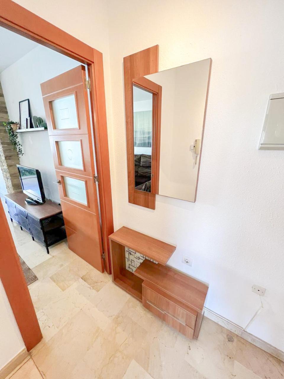 Large & Cozy Centrally Apartment Torremolinos Eksteriør billede