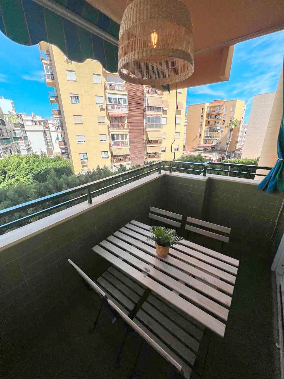 Large & Cozy Centrally Apartment Torremolinos Eksteriør billede
