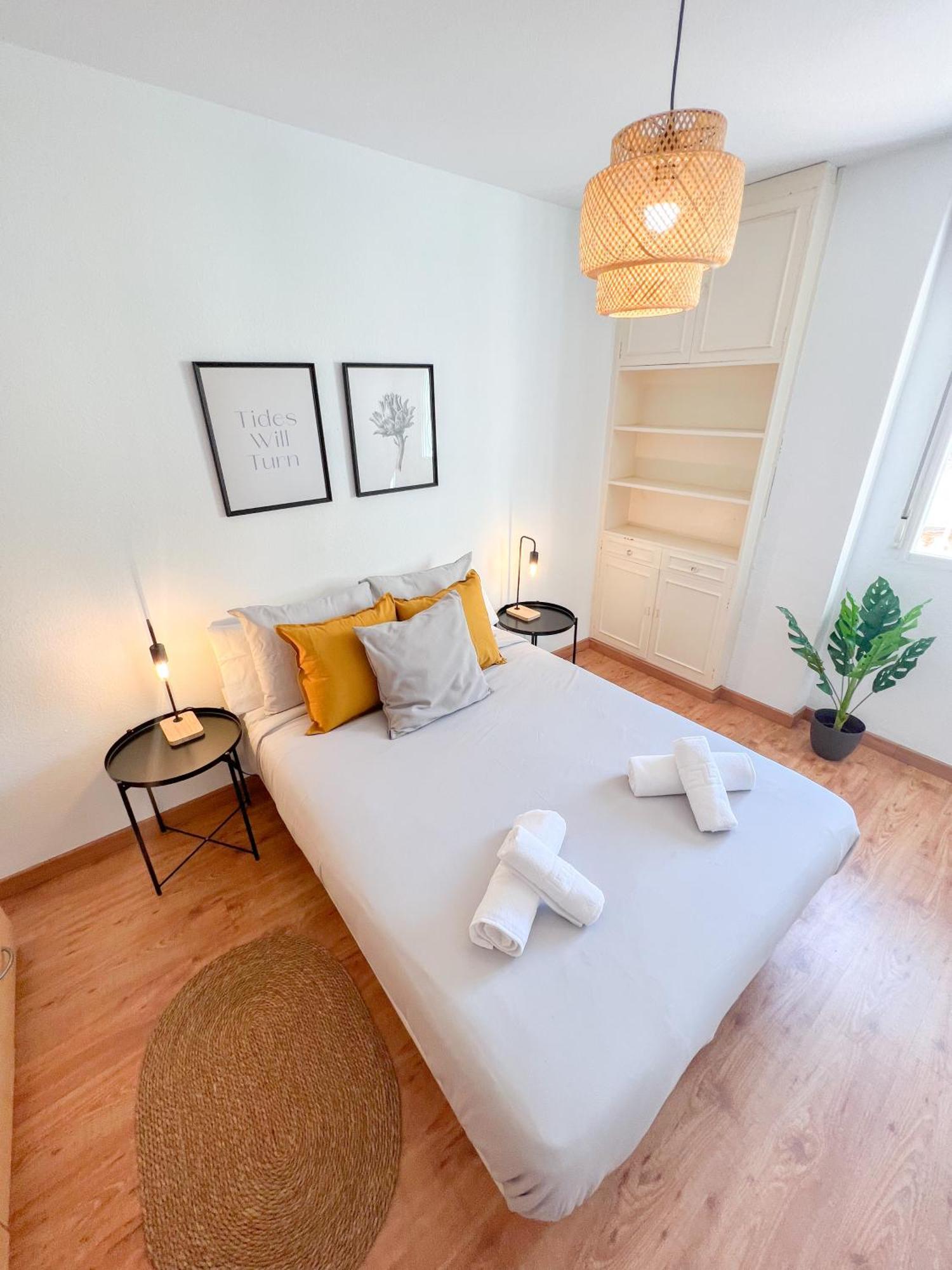 Large & Cozy Centrally Apartment Torremolinos Eksteriør billede